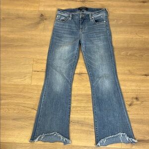 Liverpool | Hannah flare leg denim jeans frayed hems Women’s size 6/28 stretch